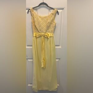 Vintage Butter Yellow w/Lace overlay On Top, Hess’s Depart Store, Prom 1960s